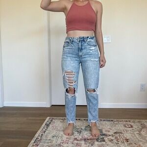 NWOT American Eagle High Rise Straight Ripped Jeans